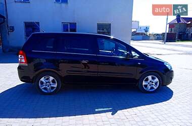 Opel Zafira 2011 Opel Zafira 2011