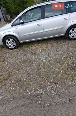 Минивэн Opel Zafira 2008 в 
