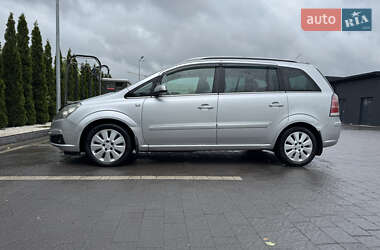 Минивэн Opel Zafira 2005 в Надворной