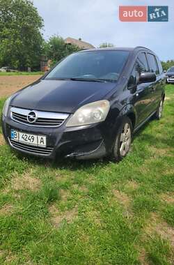 Минивэн Opel Zafira 2011 в Гадяче