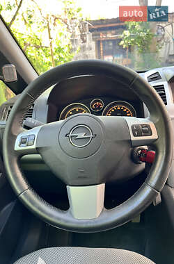 Мінівен Opel Zafira 2009 в Івано-Франківську