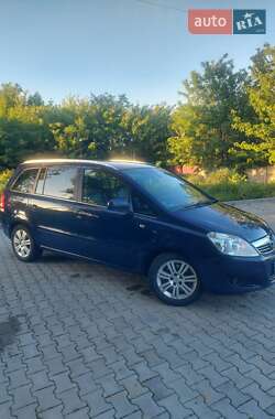 Мінівен Opel Zafira 2010 в 
