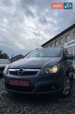 Минивэн Opel Zafira 2006 в 