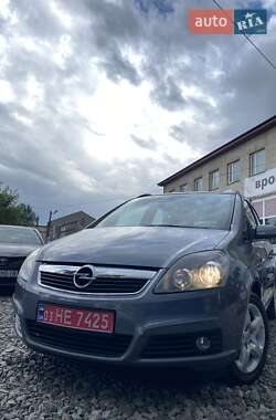 Минивэн Opel Zafira 2006 в 