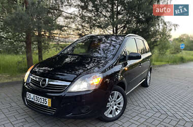 Мінівен Opel Zafira 2013 в 