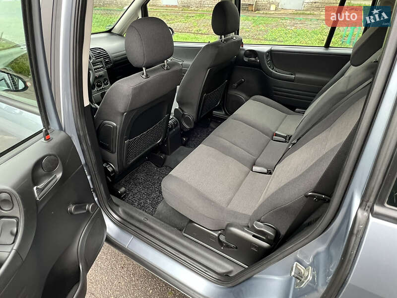 Минивэн Opel Zafira 2005 в Сумах