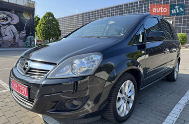 Мінівен Opel Zafira 2013 в Луцьку