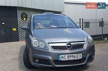Минивэн Opel Zafira 2005 в Луцке