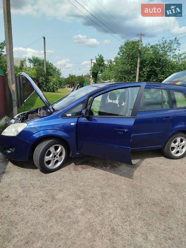 Минивэн Opel Zafira 2008 в Софиевской Борщаговке