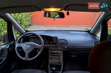 Мінівен Opel Zafira 2005 в 