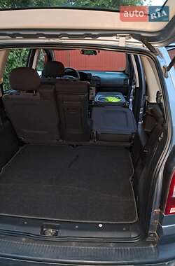 Мінівен Opel Zafira 2005 в 