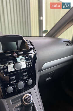Мінівен Opel Zafira 2010 в 