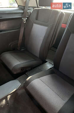 Мінівен Opel Zafira 2010 в 