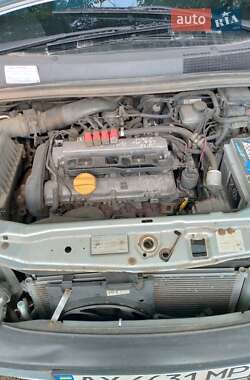 Мінівен Opel Zafira 1999 в 