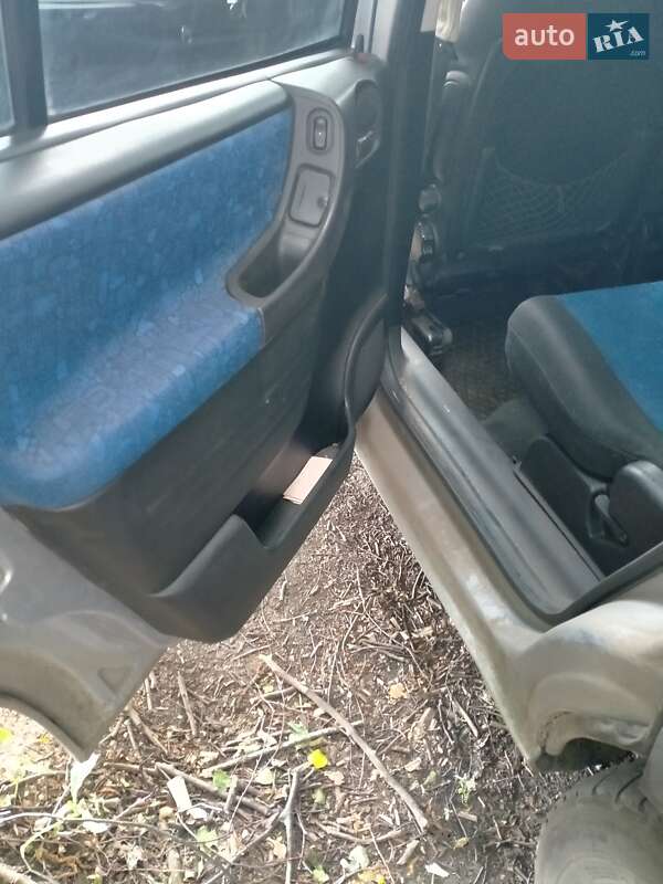 Минивэн Opel Zafira 1999 в Лозовой