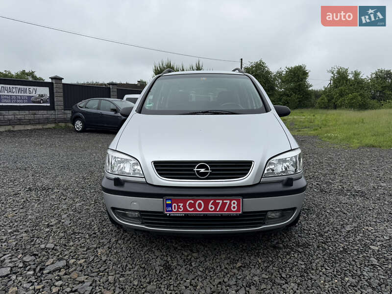 Минивэн Opel Zafira 2001 в Луцке