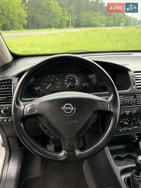 Минивэн Opel Zafira 2001 в Луцке