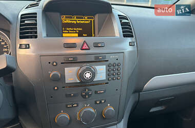 Минивэн Opel Zafira 2007 в 