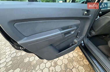 Минивэн Opel Zafira 2007 в 