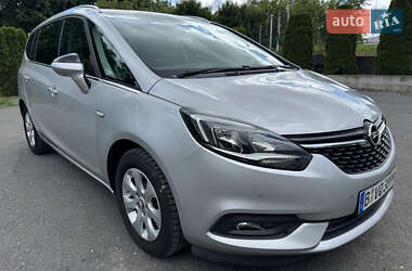 Минивэн Opel Zafira 2017 в Хмельницком
