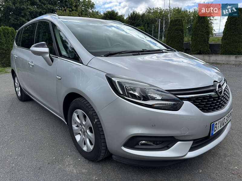 Opel Zafira 2017