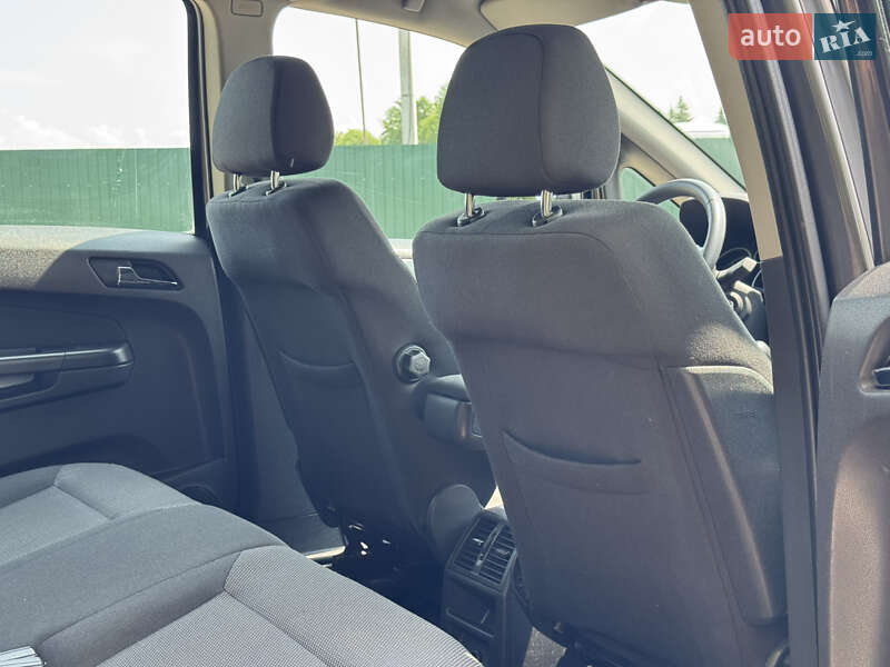 Минивэн Opel Zafira 2012 в Львове