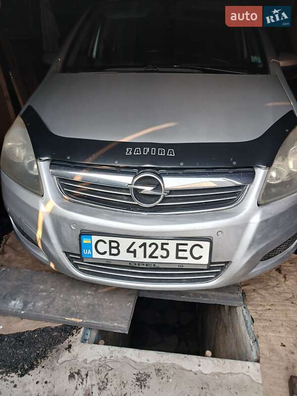 Мінівен Opel Zafira 2009 в Чернігові