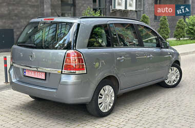 Минивэн Opel Zafira 2007 в 