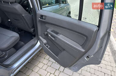 Минивэн Opel Zafira 2007 в 