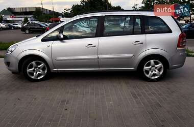 Минивэн Opel Zafira 2008 в 