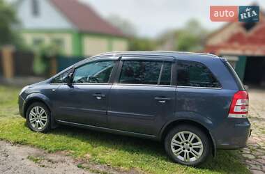 Минивэн Opel Zafira 2008 в Решетиловке