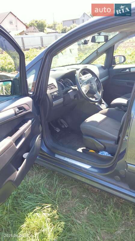 Минивэн Opel Zafira 2008 в Одессе фото 7 Минивэн Opel Zafira 2008 в Одессе
