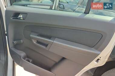 Минивэн Opel Zafira 2011 в 