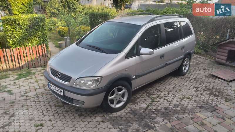 Мінівен Opel Zafira 2000 в 