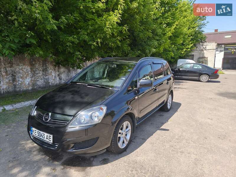 Мінівен Opel Zafira 2012 в Кам'янському