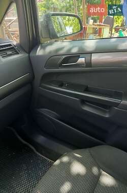 Минивэн Opel Zafira 2006 в 