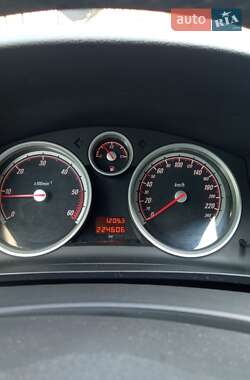 Минивэн Opel Zafira 2008 в 