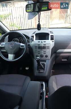 Минивэн Opel Zafira 2008 в 