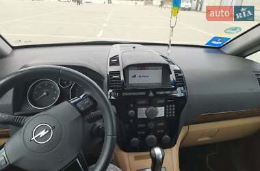 Минивэн Opel Zafira 2009 в 
