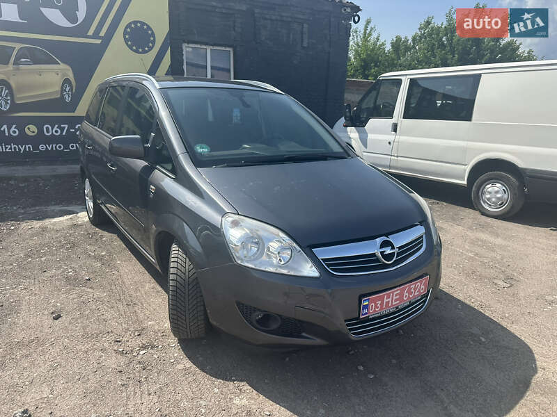 Минивэн Opel Zafira 2010 в Нежине