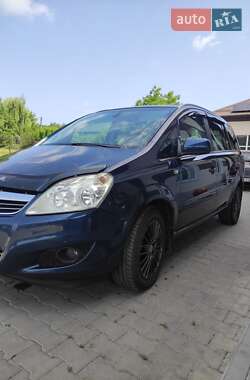 Минивэн Opel Zafira 2010 в Черкассах