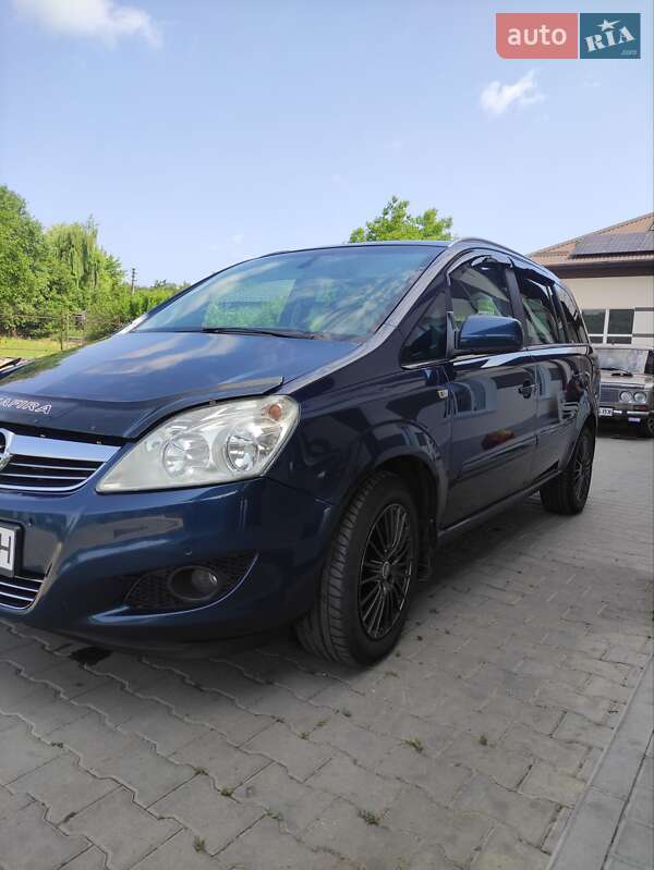 Opel Zafira 2010 Opel Zafira 2010