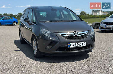Микровэн Opel Zafira 2015 в 
