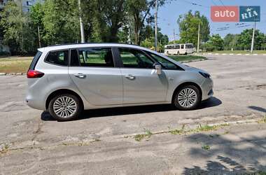 Минивэн Opel Zafira 2018 в 