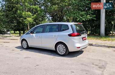 Минивэн Opel Zafira 2018 в 