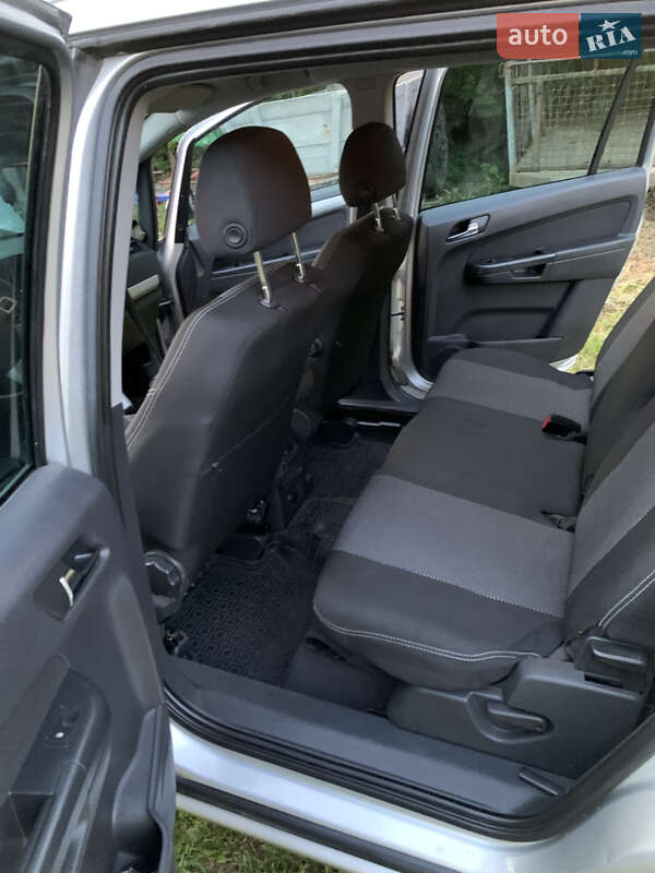 Минивэн Opel Zafira 2008 в Золочеве фото 10 Минивэн Opel Zafira 2008 в Золочеве
