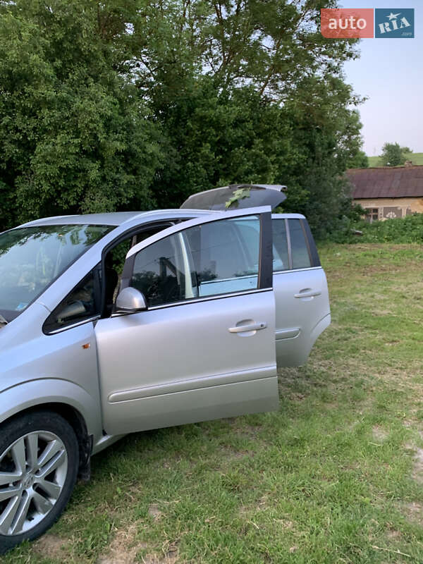 Минивэн Opel Zafira 2008 в Золочеве фото 6 Минивэн Opel Zafira 2008 в Золочеве