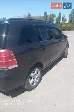 Минивэн Opel Zafira 2007 в 