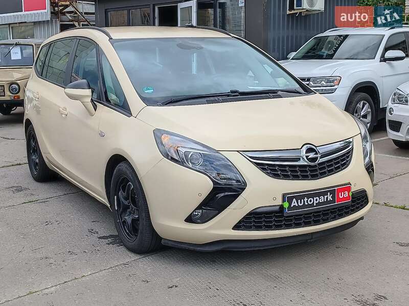 Мікровен Opel Zafira 2015 в Харкові