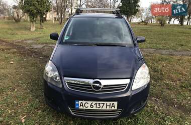 Мінівен Opel Zafira 2012 в Чугуєві